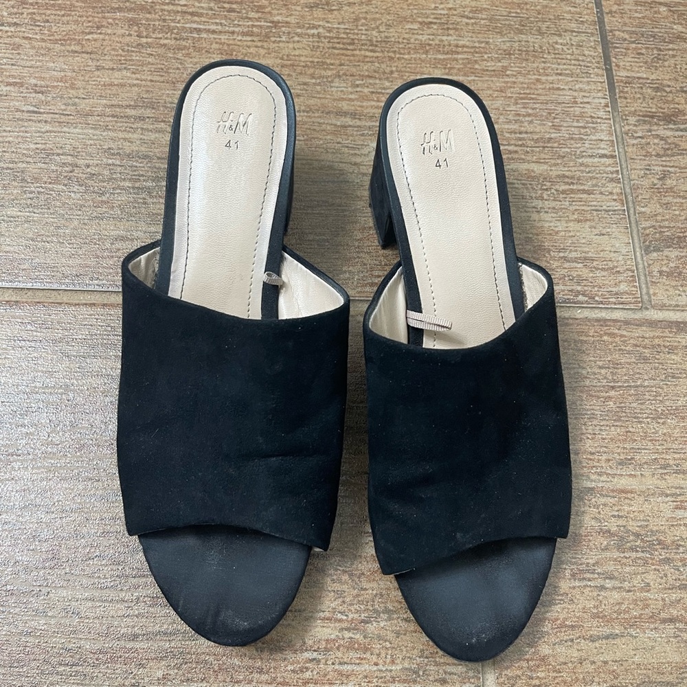 H&M black slip on
